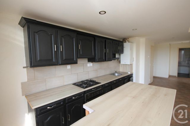 Appartement F3 à vendre - 3 pièces - 63,39 m2 - St Jean De La Ruelle - 45 - CENTRE