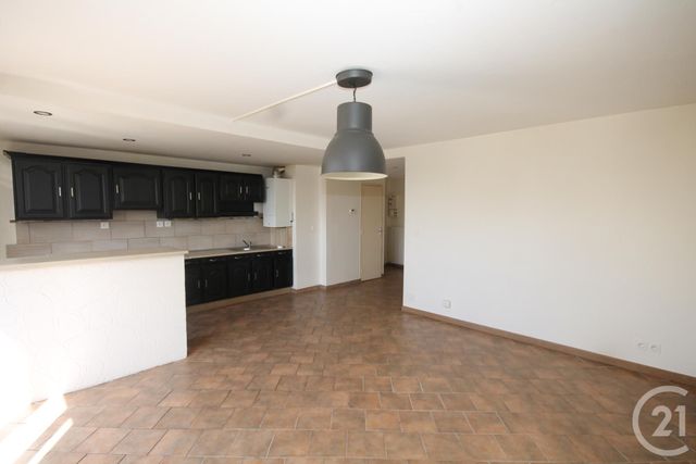 Appartement F3 à vendre ST JEAN DE LA RUELLE