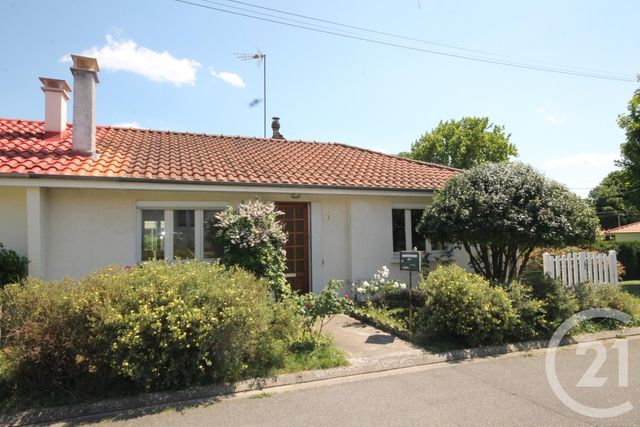 Prix immobilier ST JEAN DE LA RUELLE - Photo d’une maison vendue