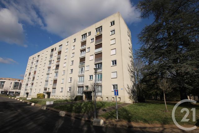 Appartement F3 à vendre - 3 pièces - 59 m2 - La Chapelle St Mesmin - 45 - CENTRE