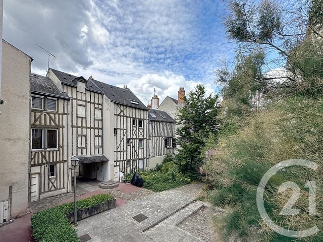 Appartement F4 à vendre - 4 pièces - 87,24 m2 - Orleans - 45 - CENTRE