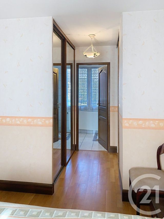 Maison &agrave; vendre - 7 pi&egrave;ces - 131,53 m2 - St Jean De La Ruelle - 45 - CENTRE