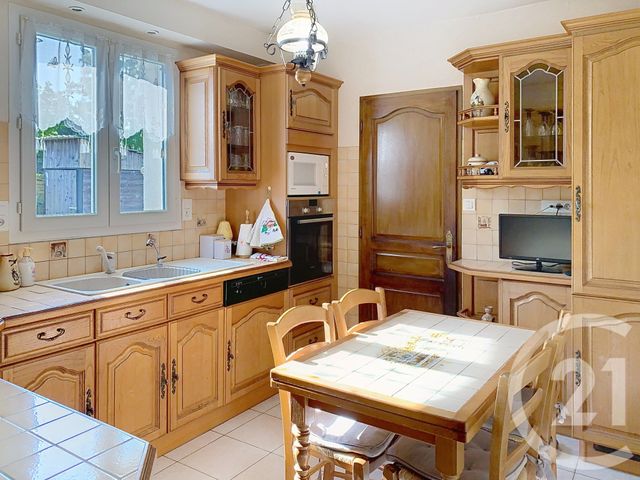 Maison &agrave; vendre - 7 pi&egrave;ces - 131,53 m2 - St Jean De La Ruelle - 45 - CENTRE