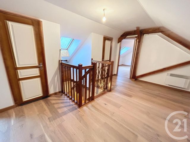 Maison &agrave; louer - 8 pi&egrave;ces - 143,50 m2 - La Chapelle St Mesmin - 45 - CENTRE