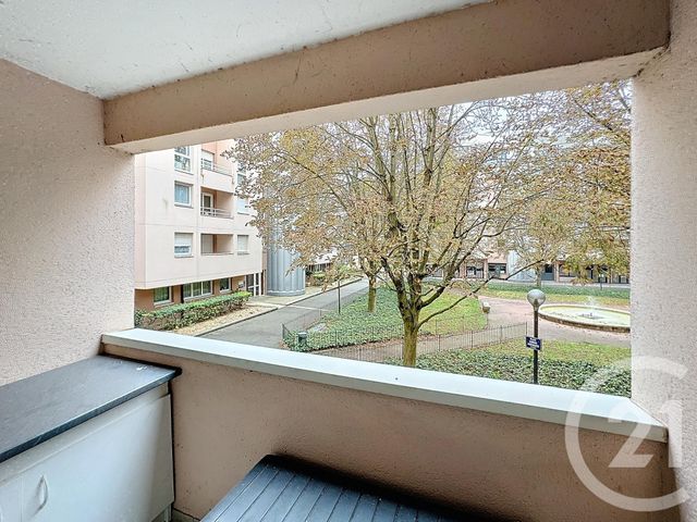 Appartement F2 à louer - 2 pièces - 60 m2 - Orleans - 45 - CENTRE