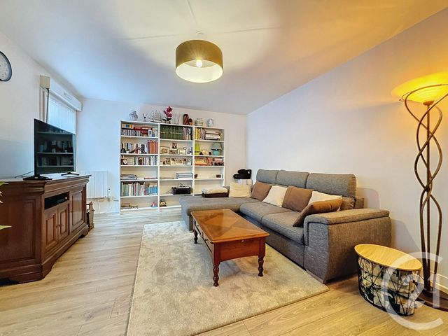 Appartement F2 à louer - 2 pièces - 60 m2 - Orleans - 45 - CENTRE