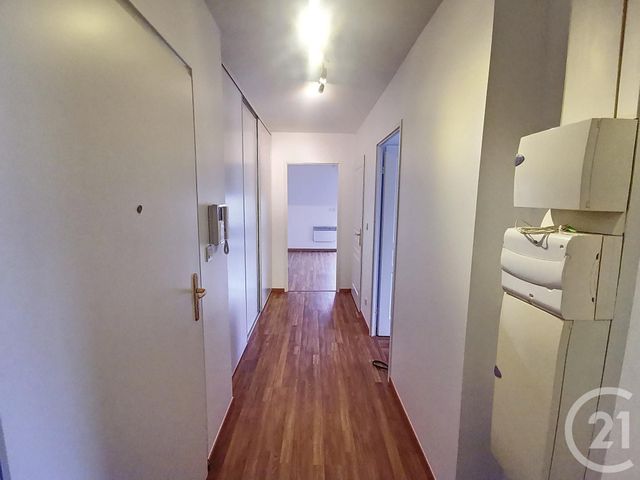 Appartement F3 &agrave; vendre - 3 pi&egrave;ces - 64,66 m2 - La Chapelle St Mesmin - 45 - CENTRE