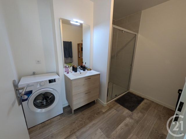 Appartement F3 à louer - 3 pièces - 64,12 m2 - La Chapelle St Mesmin - 45 - CENTRE