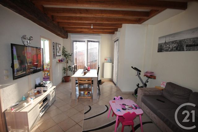 Maison à louer - 3 pièces - 80 m2 - Ingre - 45 - CENTRE