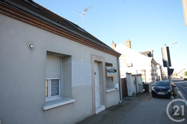 Maison à louer - 3 pièces - 80 m2 - Ingre - 45 - CENTRE