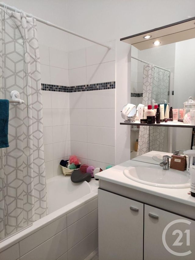 Appartement F3 &agrave; vendre - 3 pi&egrave;ces - 58,84 m2 - Orleans - 45 - CENTRE