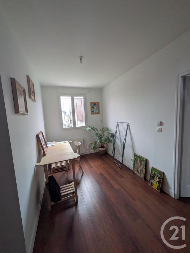 Maison &agrave; louer - 7 pi&egrave;ces - 145 m2 - La Chapelle St Mesmin - 45 - CENTRE