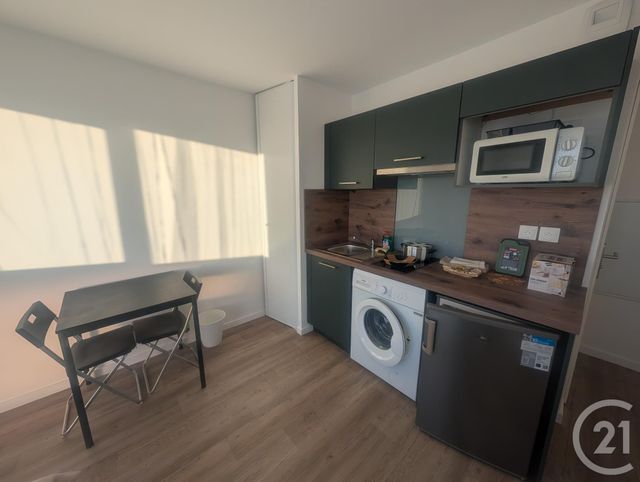 Appartement F1 &agrave; louer - 1 pi&egrave;ce - 22,27 m2 - La Chapelle St Mesmin - 45 - CENTRE