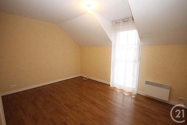 Maison &agrave; louer - 4 pi&egrave;ces - 73 m2 - Saran - 45 - CENTRE