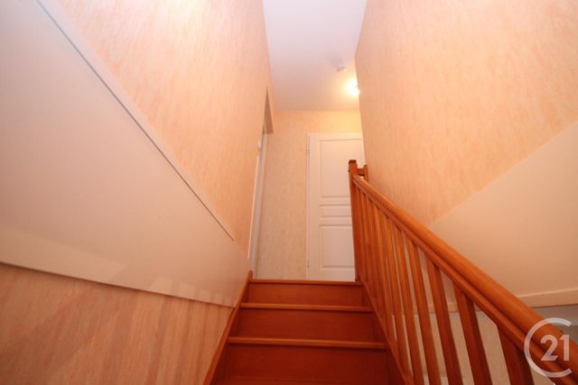 Maison &agrave; louer - 4 pi&egrave;ces - 73 m2 - Saran - 45 - CENTRE