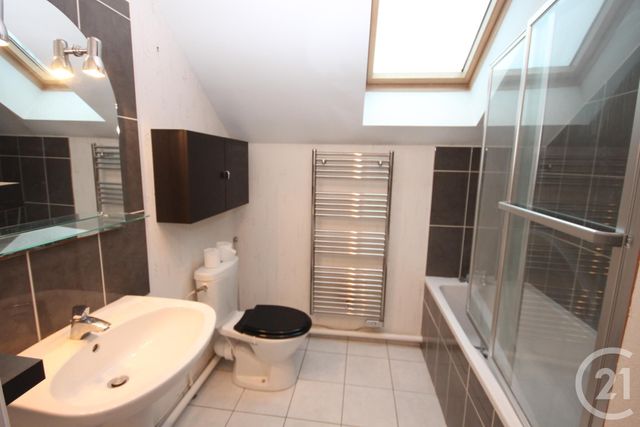 Maison &agrave; louer - 4 pi&egrave;ces - 73 m2 - Saran - 45 - CENTRE