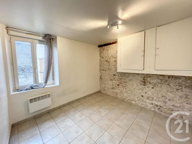 Appartement F2 &agrave; louer - 2 pi&egrave;ces - 29,18 m2 - Chaingy - 45 - CENTRE