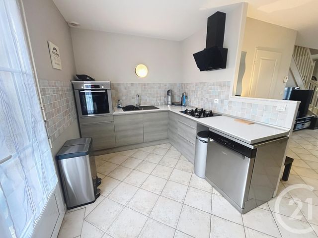 Maison &agrave; louer - 3 pi&egrave;ces - 67 m2 - Chanteau - 45 - CENTRE