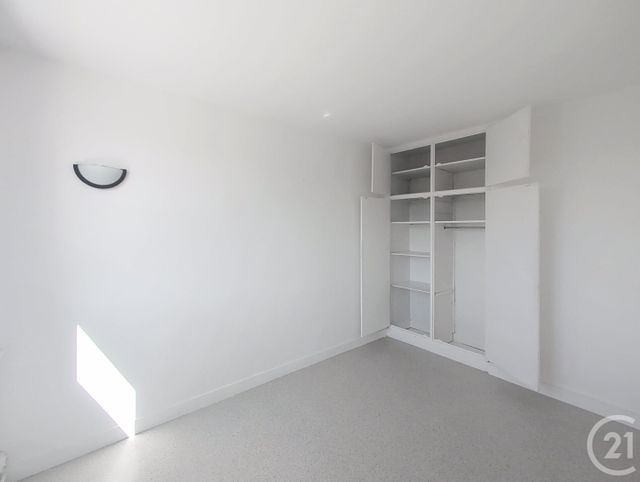 Appartement F3 &agrave; louer - 3 pi&egrave;ces - 52,57 m2 - St Jean De La Ruelle - 45 - CENTRE