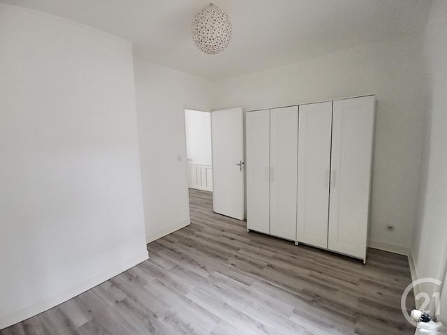 Appartement T2 &agrave; louer - 2 pi&egrave;ces - 40,11 m2 - Orleans - 45 - CENTRE