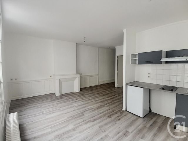 Appartement T2 &agrave; louer - 2 pi&egrave;ces - 40,11 m2 - Orleans - 45 - CENTRE