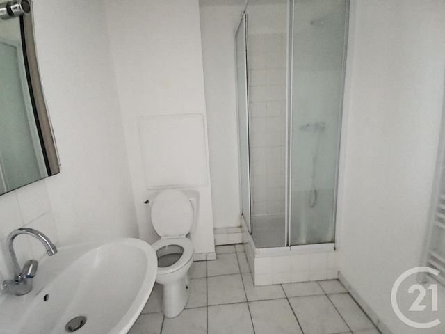 Appartement T2 &agrave; louer - 2 pi&egrave;ces - 40,11 m2 - Orleans - 45 - CENTRE