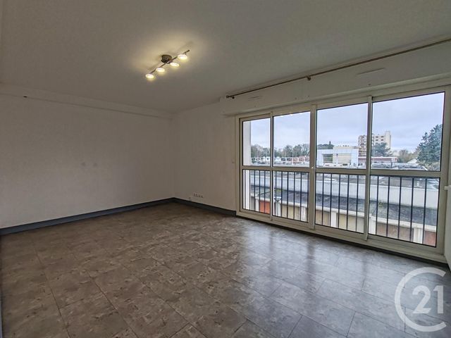 Appartement F3 &agrave; vendre - 3 pi&egrave;ces - 64 m2 - La Chapelle St Mesmin - 45 - CENTRE