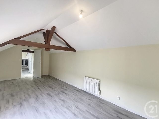 Appartement F3 &agrave; louer - 3 pi&egrave;ces - 81,72 m2 - Greneville En Beauce - 45 - CENTRE