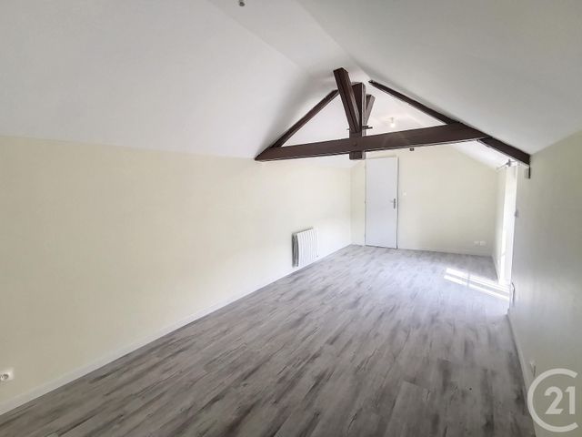 Appartement F3 &agrave; louer - 3 pi&egrave;ces - 81,72 m2 - Greneville En Beauce - 45 - CENTRE