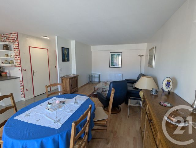 Appartement F4 &agrave; vendre - 4 pi&egrave;ces - 79,77 m2 - La Chapelle St Mesmin - 45 - CENTRE