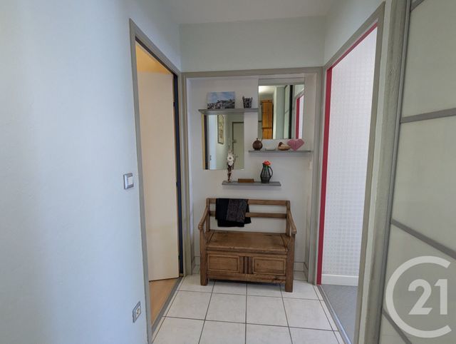 Appartement F4 &agrave; vendre - 4 pi&egrave;ces - 79,77 m2 - La Chapelle St Mesmin - 45 - CENTRE