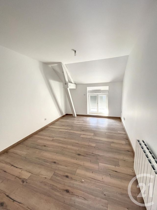 Maison &agrave; louer - 6 pi&egrave;ces - 114,89 m2 - Chaingy - 45 - CENTRE