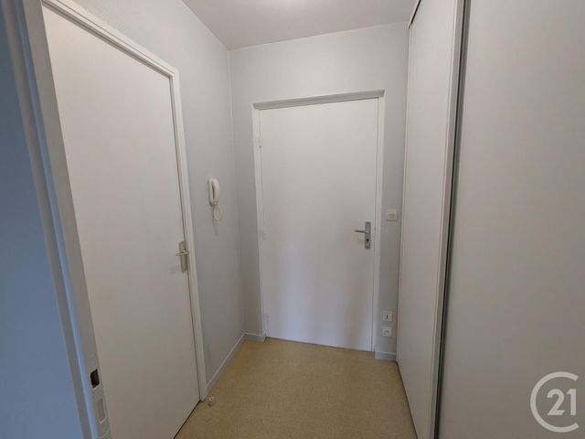 Appartement F1 &agrave; louer - 1 pi&egrave;ce - 24,63 m2 - La Chapelle St Mesmin - 45 - CENTRE