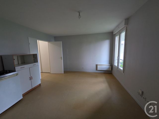 Appartement F1 &agrave; louer - 1 pi&egrave;ce - 24,63 m2 - La Chapelle St Mesmin - 45 - CENTRE