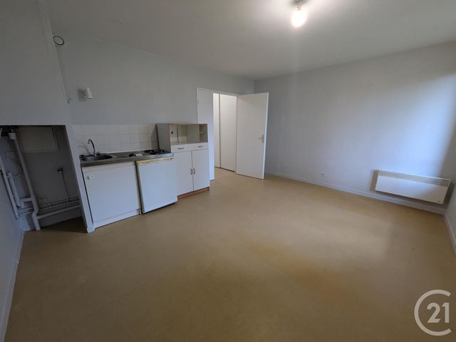 Appartement F1 &agrave; louer - 1 pi&egrave;ce - 24,63 m2 - La Chapelle St Mesmin - 45 - CENTRE
