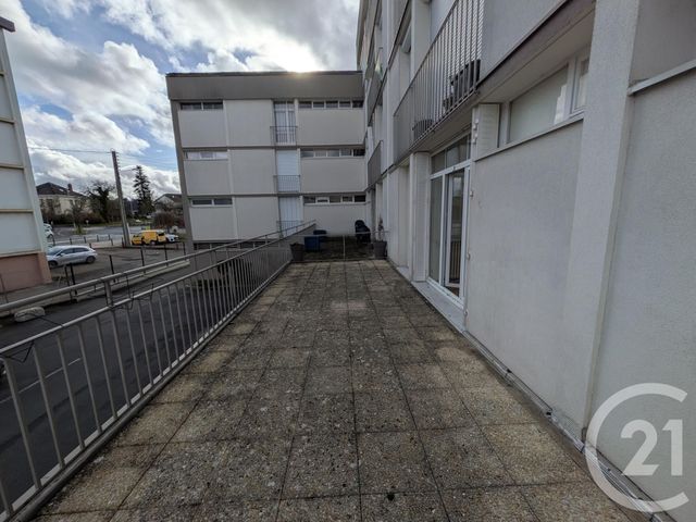 Appartement F3 &agrave; louer - 3 pi&egrave;ces - 59,46 m2 - St Jean De La Ruelle - 45 - CENTRE