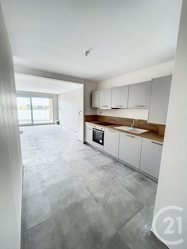 Appartement F2 &agrave; louer - 2 pi&egrave;ces - 49,10 m2 - Ingre - 45 - CENTRE