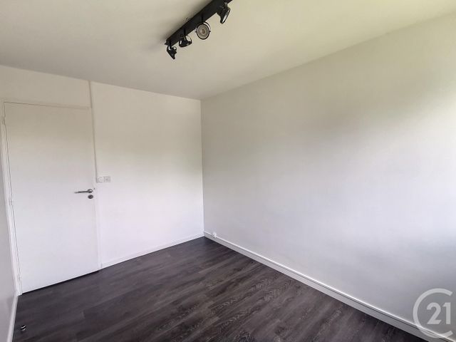 Appartement F3 &agrave; louer - 3 pi&egrave;ces - 64,03 m2 - La Chapelle St Mesmin - 45 - CENTRE