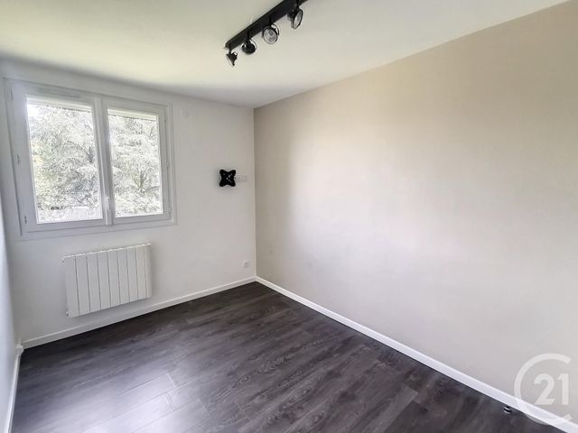 Appartement F3 &agrave; louer - 3 pi&egrave;ces - 64,03 m2 - La Chapelle St Mesmin - 45 - CENTRE