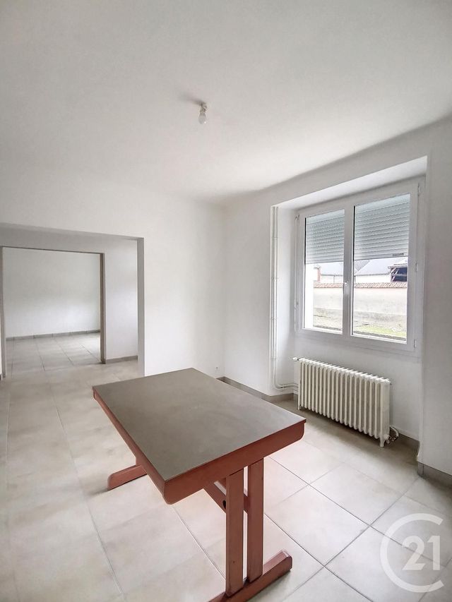 Maison &agrave; louer - 6 pi&egrave;ces - 118,69 m2 - Lion En Beauce - 45 - CENTRE