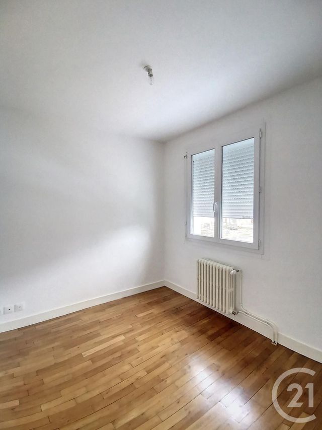 Maison &agrave; louer - 6 pi&egrave;ces - 118,69 m2 - Lion En Beauce - 45 - CENTRE