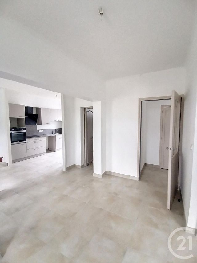 Maison &agrave; louer - 6 pi&egrave;ces - 118,69 m2 - Lion En Beauce - 45 - CENTRE