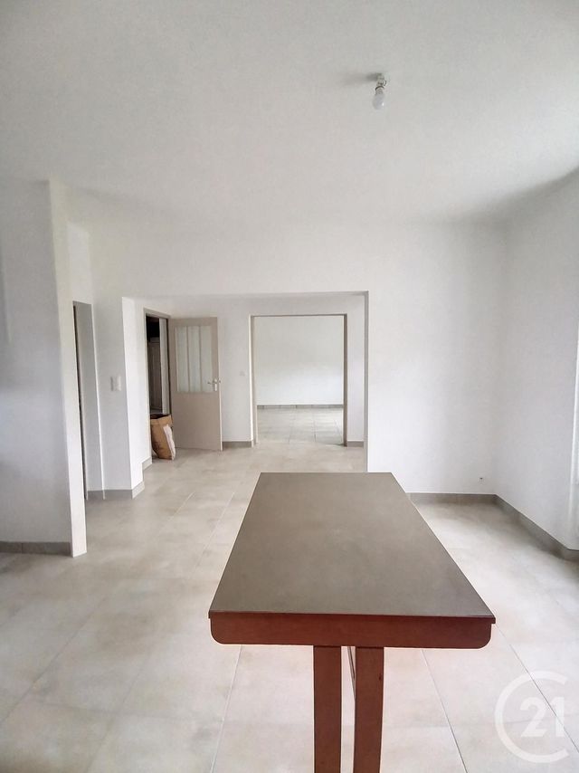 Maison &agrave; louer - 6 pi&egrave;ces - 118,69 m2 - Lion En Beauce - 45 - CENTRE