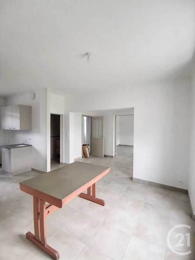 Maison &agrave; louer - 6 pi&egrave;ces - 118,69 m2 - Lion En Beauce - 45 - CENTRE