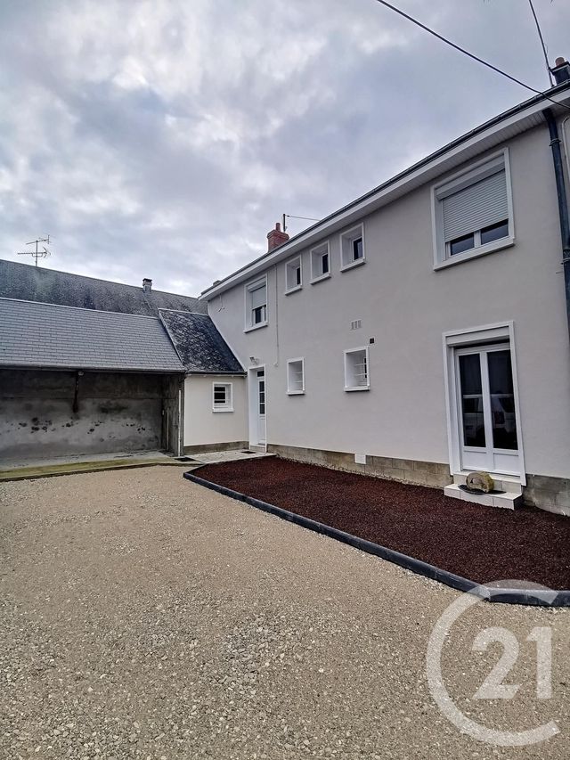 Maison &agrave; louer - 6 pi&egrave;ces - 118,69 m2 - Lion En Beauce - 45 - CENTRE