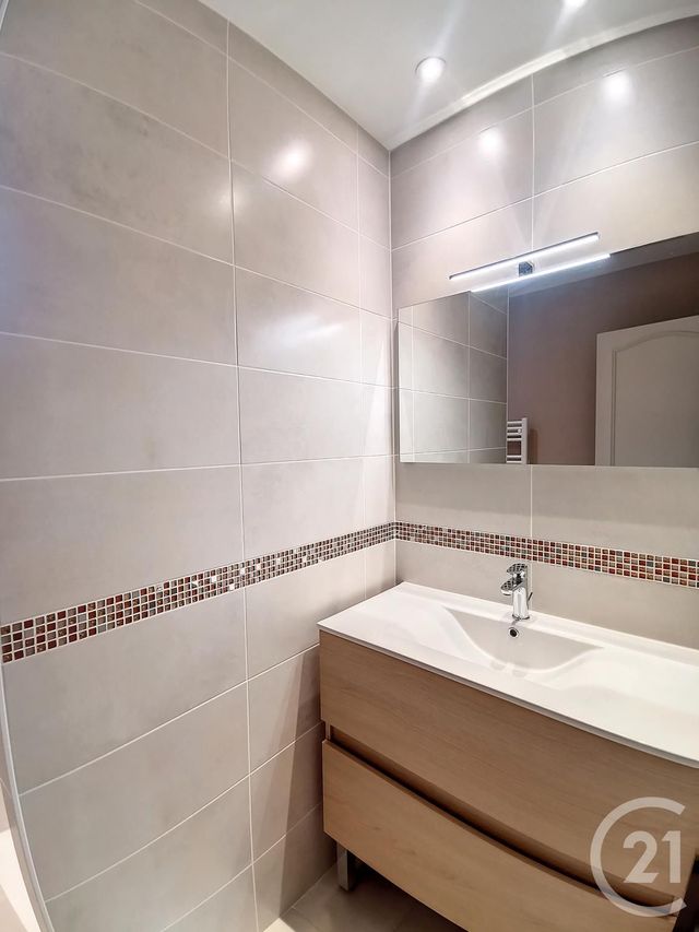 Maison &agrave; louer - 6 pi&egrave;ces - 118,69 m2 - Lion En Beauce - 45 - CENTRE