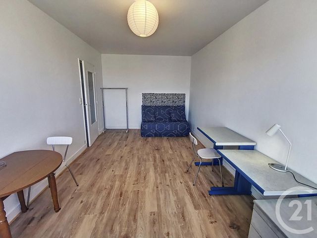 Appartement F1 &agrave; louer - 1 pi&egrave;ce - 27,39 m2 - Orleans - 45 - CENTRE