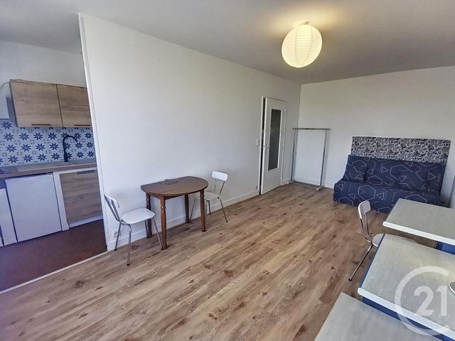 Appartement F1 &agrave; louer - 1 pi&egrave;ce - 27,39 m2 - Orleans - 45 - CENTRE