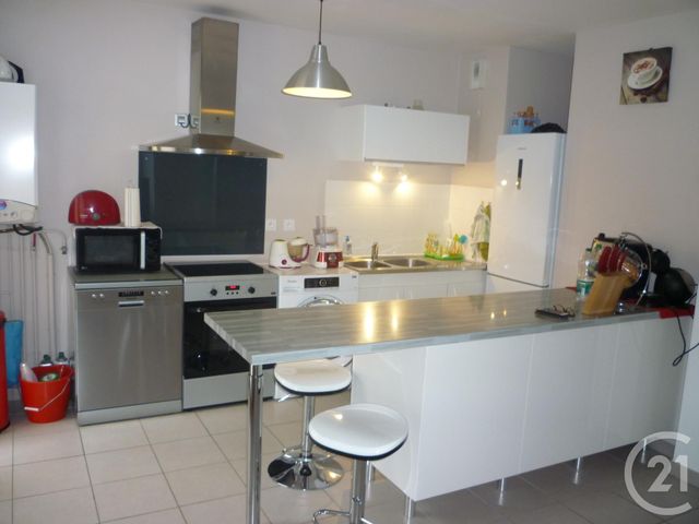 Appartement F3 &agrave; louer - 3 pi&egrave;ces - 63,57 m2 - Fleury Les Aubrais - 45 - CENTRE