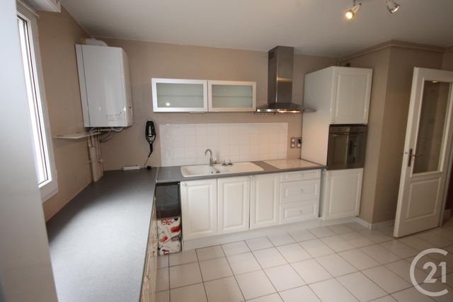 Appartement F3 &agrave; louer - 3 pi&egrave;ces - 67,94 m2 - Fleury Les Aubrais - 45 - CENTRE